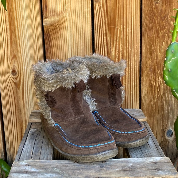 Woolrich Suede Faux Fur Wooden Toggle Moccasins - Picture 2 of 15